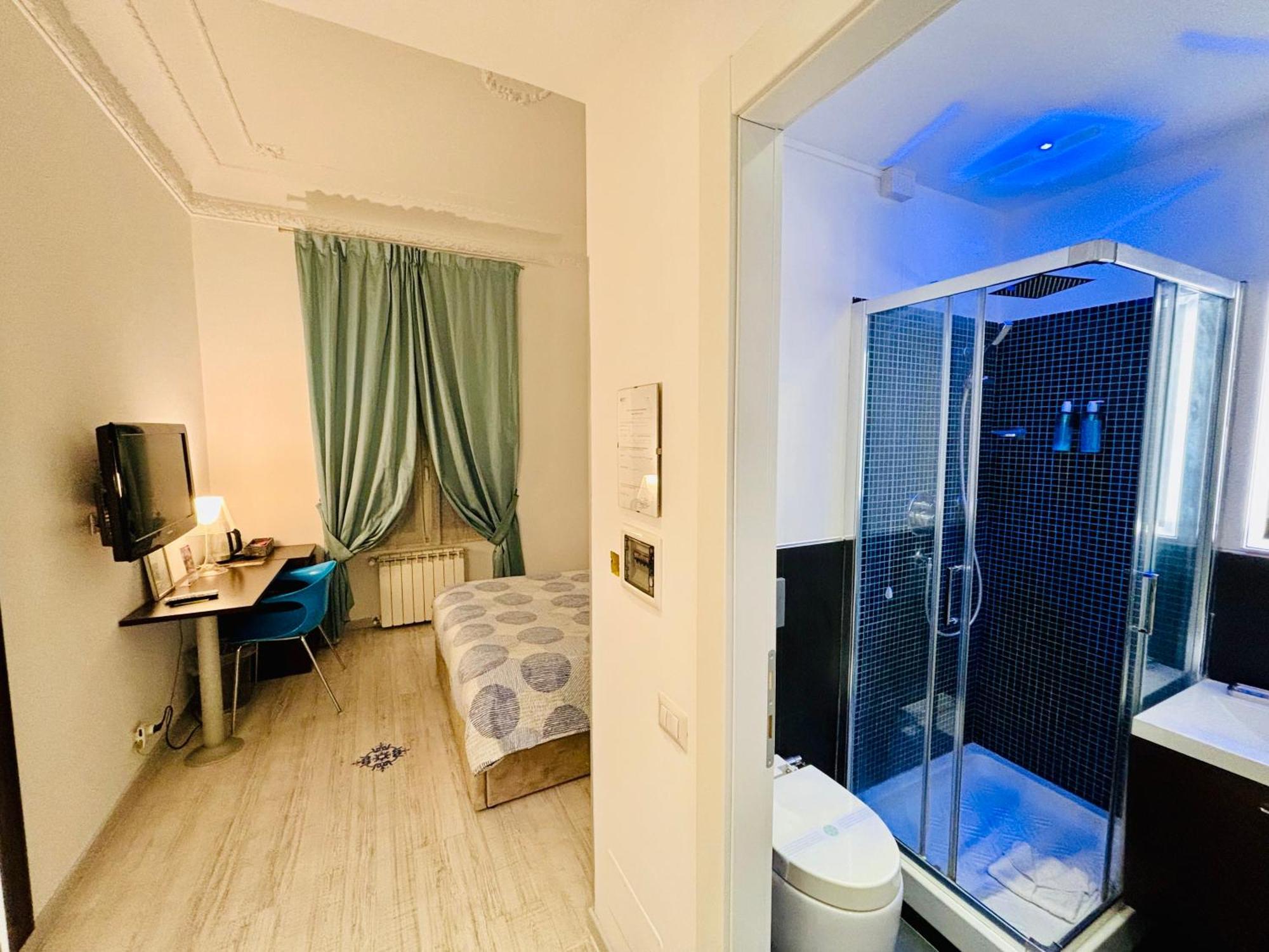 Chroma Italy - Chroma Tessera 2* Rom