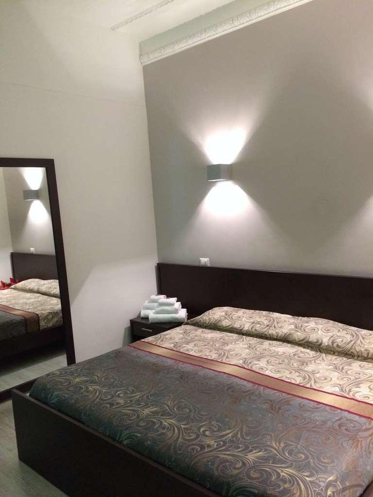 Bed & Breakfast Chroma Italy - Chroma Tessera Rom